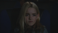 5x01 Emma Swan enfant inquiète.png