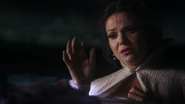 Fichier:2x05 Reine Regina conservation corps cadavre Daniel.png