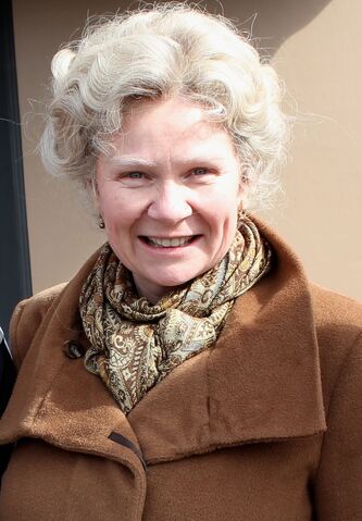 Fichier:BeverleyElliott.jpg