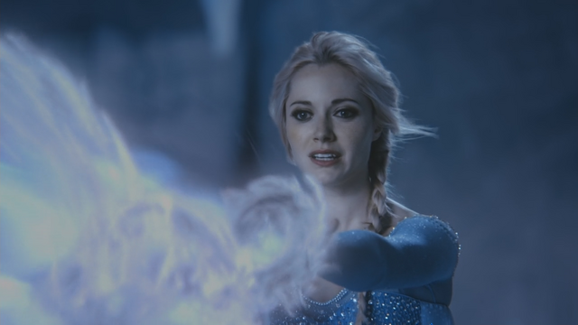Fichier:4x02 Elsa magie cryokinésie caverne grotte de glace.png