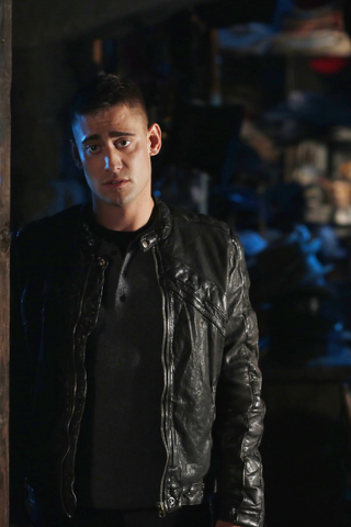 Fichier:W1x01 Photo promo 23.png