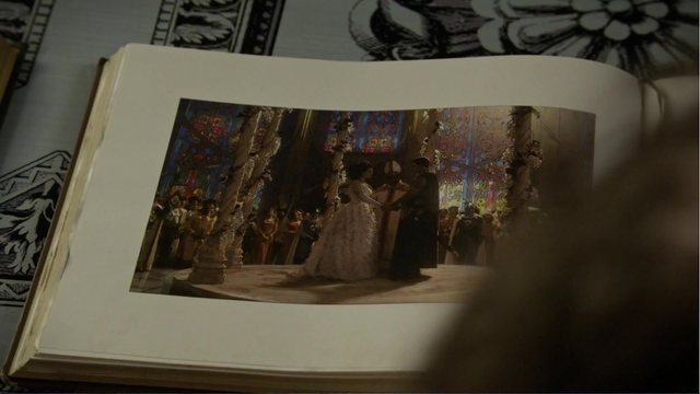 Fichier:4x22 page livre de contes mariage Blanche-Neige Prince Charmant.png