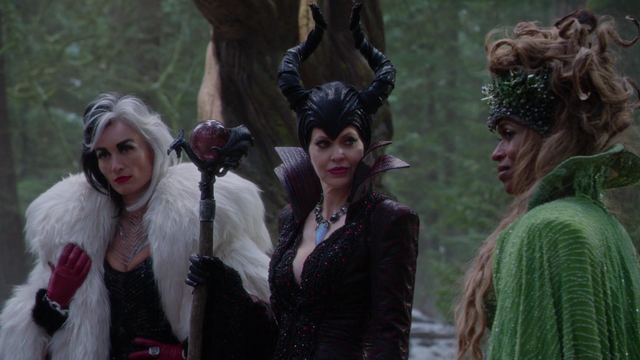 Fichier:Cruella Maléfique Ursula 4x13.png