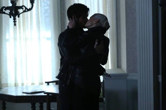 Fichier:5x08 Photo promo 1.png