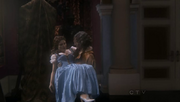 Shot 1x12 Belle fallen.png