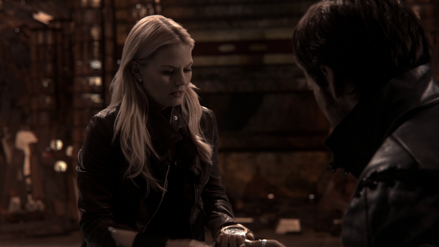 File:206EmmaShowsCompass.png