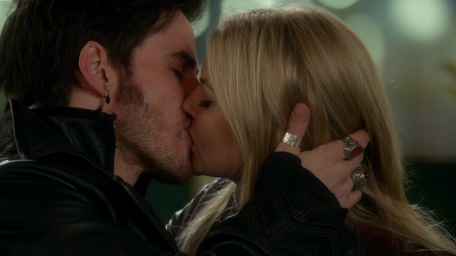 File:322HookEmmaKiss3.png