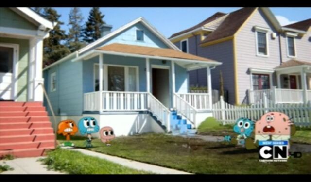 Arquivo:692px-House De-Flooded.jpg