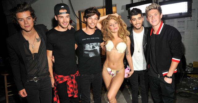 File:Lady-gaga-one-direction-booing.jpg