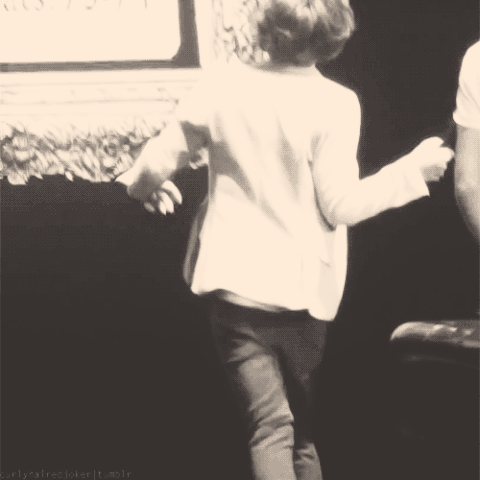File:Tumblr m6yke5RVJQ1ro59rr.gif