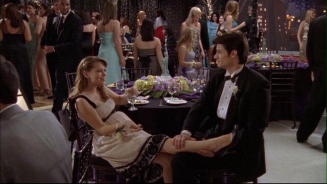 File:416 n n h at prom.jpg