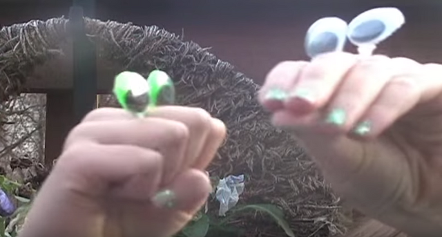 File:Oobi's New House Garden!.png