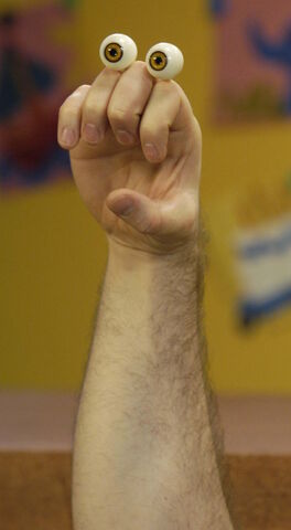 File:Oobi Grampu Nick Jr Noggin TV Series Show Hand Puppet Character 3.jpg