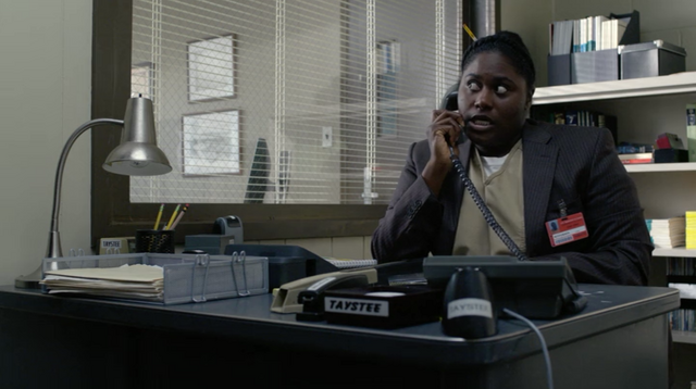 Fichier:OITNB 4x04.png