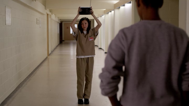 Datei:Brook offenbart Poussey ihre Liebe.png