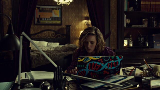 File:OrphanBlackS01E08-1810.jpg