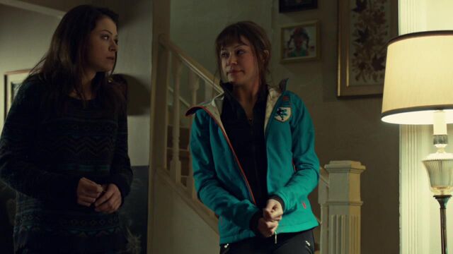 File:OrphanBlackS01E08-2004.jpg