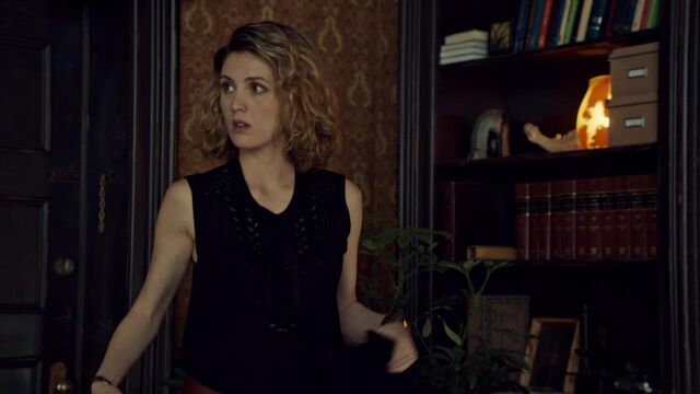 File:OrphanBlackS01E07-1203.jpg