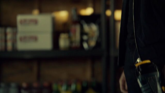 File:OrphanBlackS01E06-2108.jpg