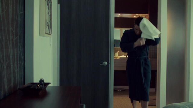 File:OrphanBlackS01E07-1209.jpg