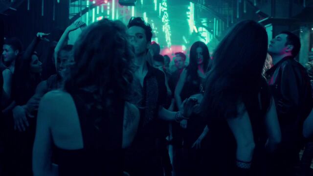 File:OrphanBlackS01E07-0602.jpg