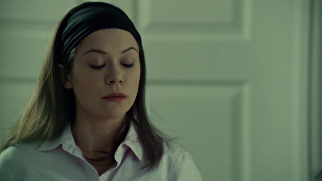 File:OrphanBlackS01E06-1996.jpg