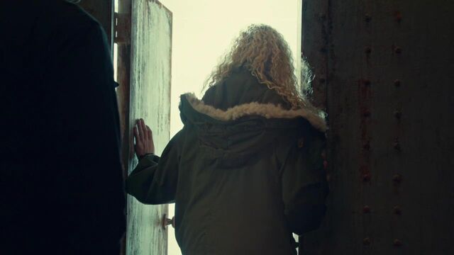 File:OrphanBlackS01E07-0743.jpg