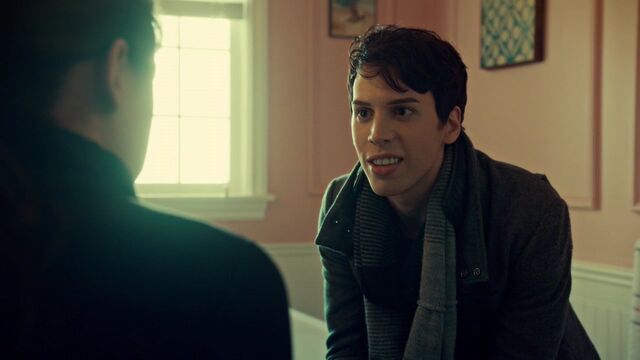 File:OrphanBlackS01E091561.jpg