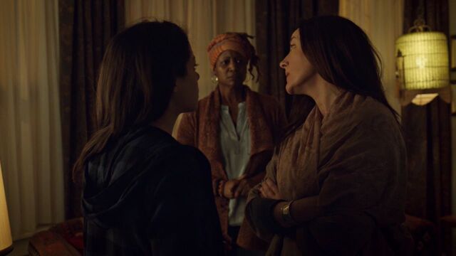 File:OrphanBlackS01E10 0077.jpg