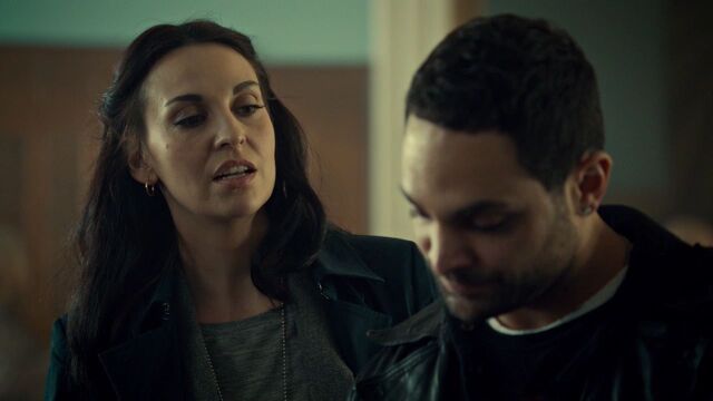 File:OrphanBlackS01E10 1351.jpg