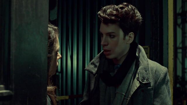 File:OrphanBlackS01E07-1943.jpg