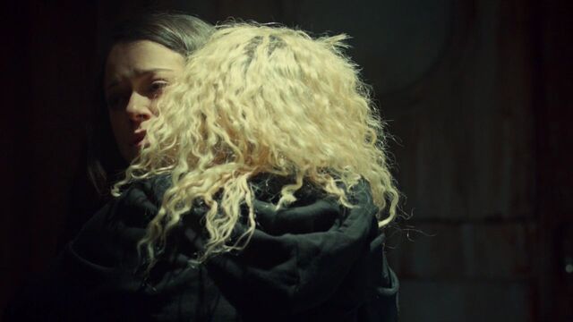 File:OrphanBlackS01E092154.jpg