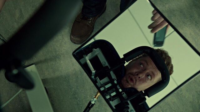 File:OrphanBlackS01E08-1075.jpg