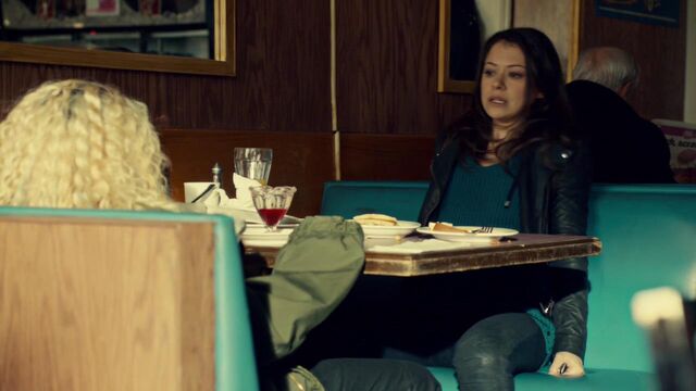 File:OrphanBlackS01E07-0978.jpg