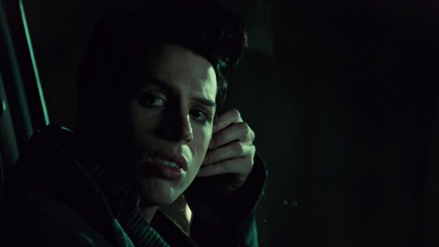 File:OrphanBlackS01E07-2324.jpg
