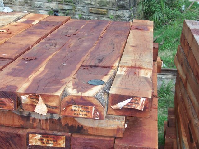 File:Wood.jpg