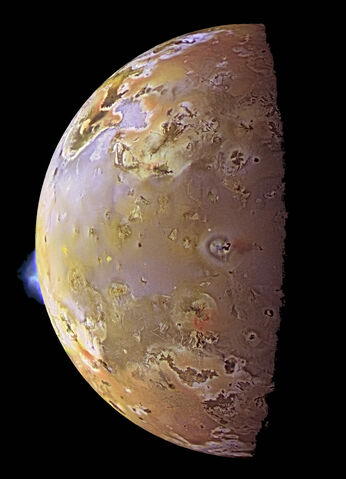 File:Plumes on Io.jpg