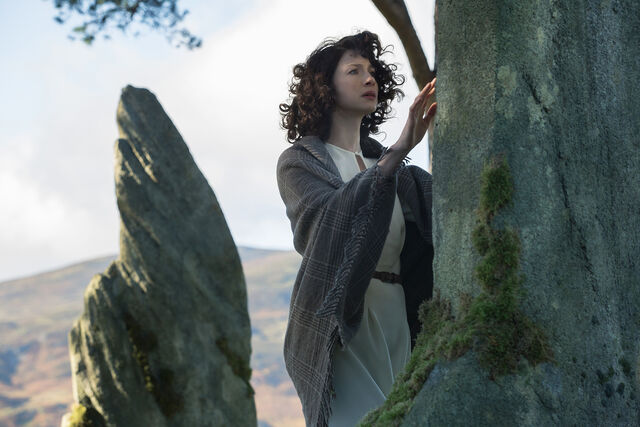 File:S01E01-Caitriona+Balfe+as+Claire+Randall.jpg