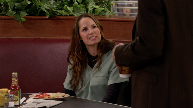File:1x13ReginaBarnes.png