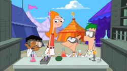 Candace en el juego de quimica.jpg