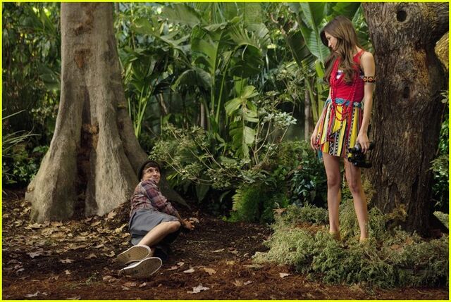 File:Mitchel-musso-brakayla-kings-14.jpg
