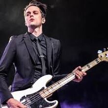 Dallon weekes -favorite singer of P1ATD