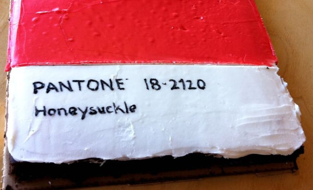 File:Pantone Cake .jpg