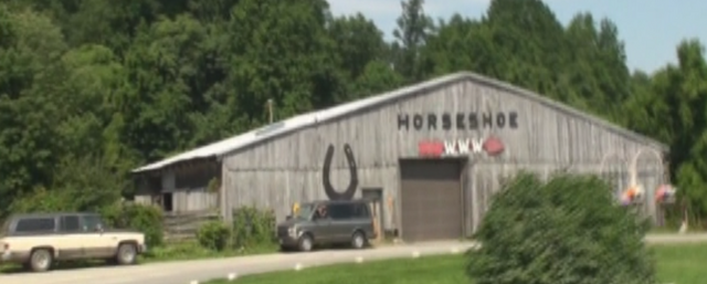 File:Horseshoe Entryway.png