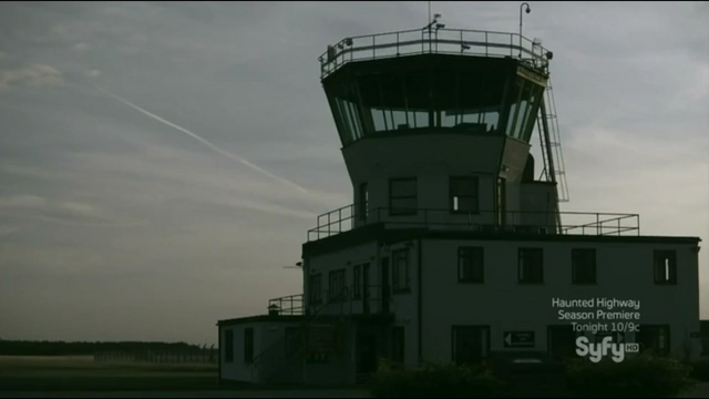 File:RAF Bentwaters Traffic Control Tower.png