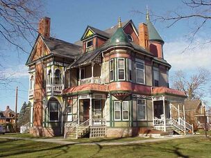 Haunted-House big