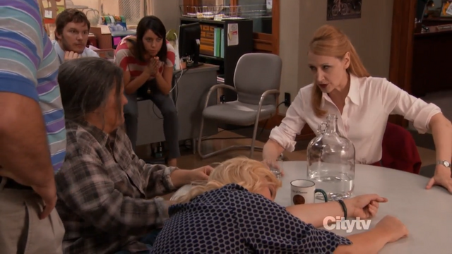 File:S04E02.png