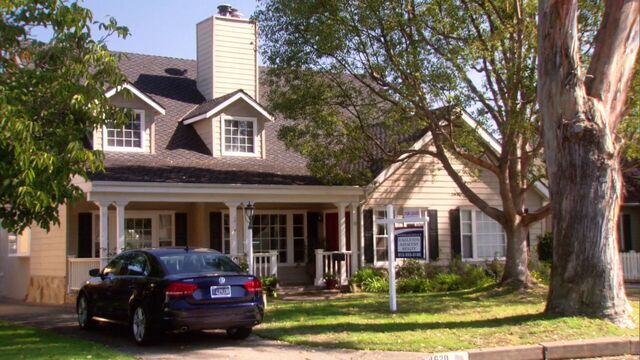 File:Leslie and Ben's House.jpg