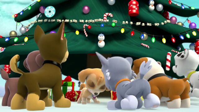 File:PAW.Patrol.S01E16.Pups.Save.Christmas.720p.WEBRip.x264.AAC 1332965.jpg
