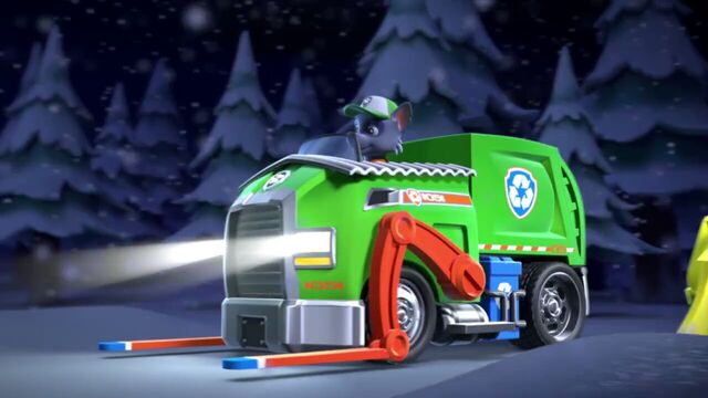File:PAW.Patrol.S01E16.Pups.Save.Christmas.720p.WEBRip.x264.AAC 671137.jpg